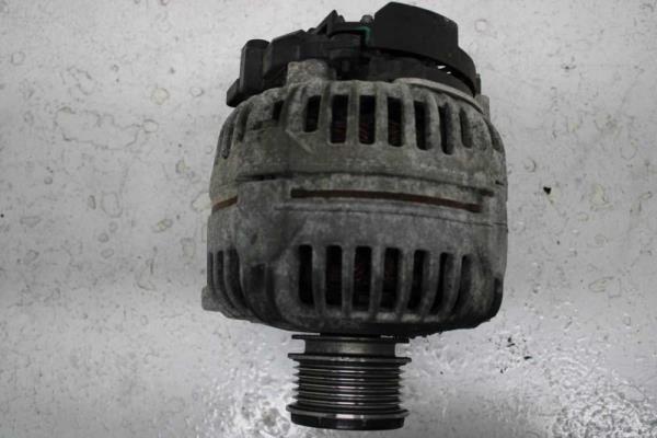 ALTERNATEUR 150A VOLSWAGEN/ AUDI / SEAT 150A - Vue 1